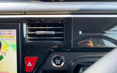 Honda Stepwgn IV, 2021 год, 1 950 000 рублей, 9 фотография