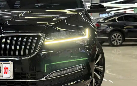 Skoda Superb III рестайлинг, 2024 год, 2 370 010 рублей, 3 фотография