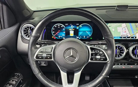 Mercedes-Benz GLB, 2022 год, 2 900 000 рублей, 11 фотография