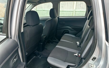 Mitsubishi Outlander III рестайлинг 3, 2011 год, 1 350 000 рублей, 6 фотография