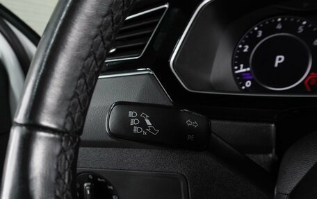 Volkswagen Tiguan II, 2018 год, 2 987 000 рублей, 16 фотография