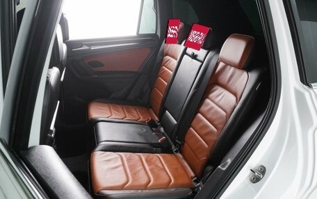 Volkswagen Tiguan II, 2018 год, 2 987 000 рублей, 9 фотография