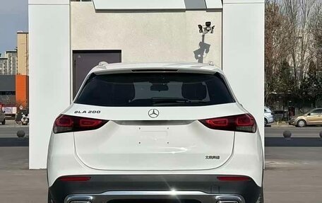 Mercedes-Benz GLA, 2022 год, 1 850 000 рублей, 4 фотография