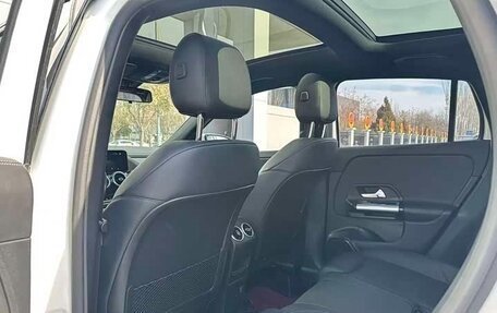 Mercedes-Benz GLA, 2022 год, 1 850 000 рублей, 9 фотография