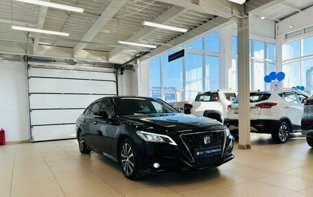 Toyota Crown, 2020 год, 3 199 900 рублей, 8 фотография