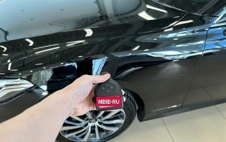 Toyota Crown, 2020 год, 3 199 900 рублей, 20 фотография