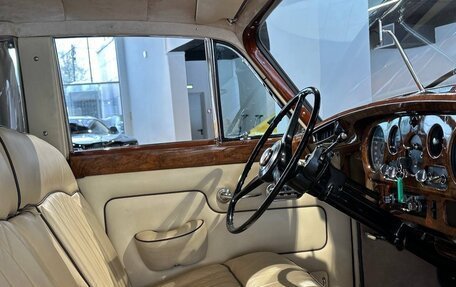 Bentley S III, 1961 год, 45 000 000 рублей, 9 фотография