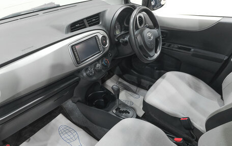 Toyota Vitz, 2011 год, 659 000 рублей, 12 фотография