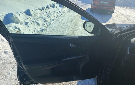 Toyota Camry, 2017 год, 1 850 000 рублей, 7 фотография