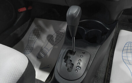 Toyota Vitz, 2011 год, 659 000 рублей, 24 фотография