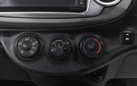 Toyota Vitz, 2011 год, 659 000 рублей, 23 фотография