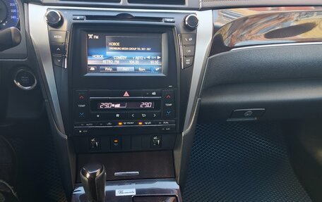 Toyota Camry, 2017 год, 1 850 000 рублей, 10 фотография