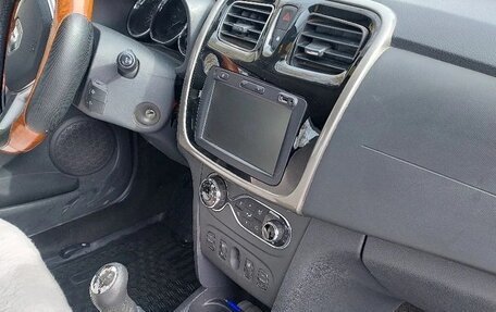 Renault Sandero II рестайлинг, 2018 год, 1 000 000 рублей, 9 фотография