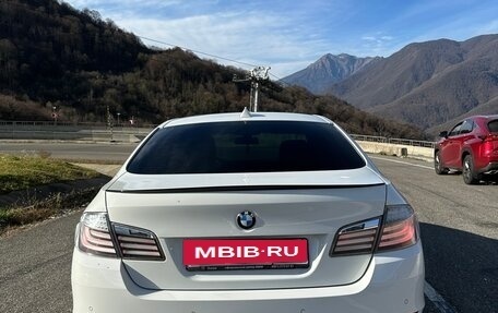 BMW 5 серия, 2012 год, 1 550 000 рублей, 3 фотография