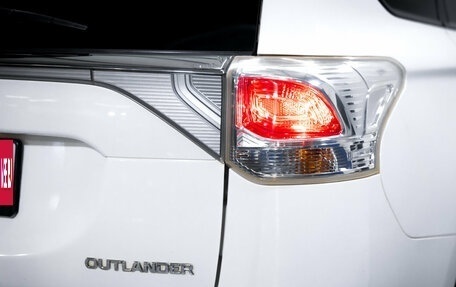 Mitsubishi Outlander III рестайлинг 3, 2012 год, 1 250 000 рублей, 10 фотография