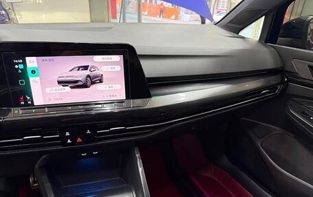 Volkswagen Golf VIII, 2022 год, 1 776 000 рублей, 14 фотография