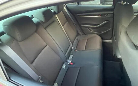 Mazda 3, 2022 год, 1 200 000 рублей, 10 фотография