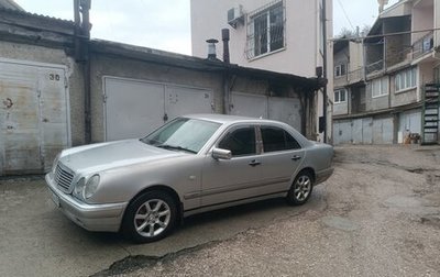 Mercedes-Benz E-Класс, 1997 год, 599 000 рублей, 1 фотография