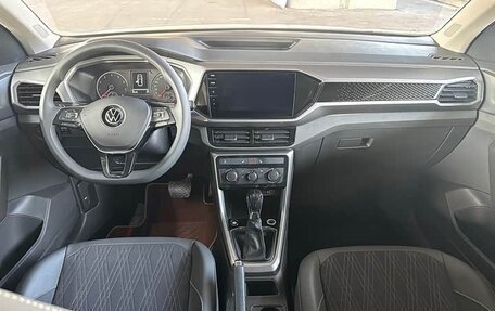 Volkswagen T-Cross I, 2022 год, 1 560 000 рублей, 8 фотография