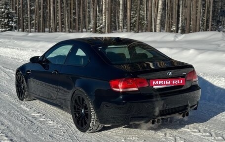 BMW M3, 2009 год, 2 600 000 рублей, 2 фотография