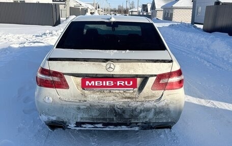 Mercedes-Benz E-Класс, 2011 год, 1 500 000 рублей, 3 фотография