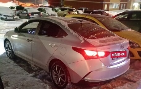 Hyundai Solaris II рестайлинг, 2020 год, 1 700 000 рублей, 4 фотография