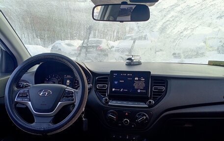 Hyundai Solaris II рестайлинг, 2020 год, 1 700 000 рублей, 9 фотография