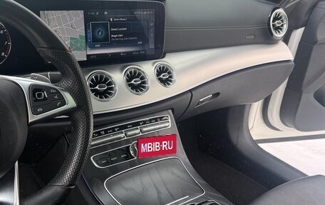 Mercedes-Benz E-Класс, 2017 год, 4 000 000 рублей, 7 фотография