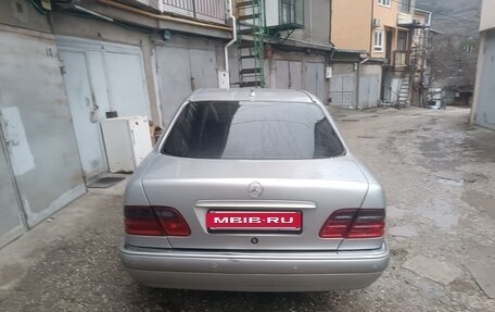 Mercedes-Benz E-Класс, 1997 год, 599 000 рублей, 5 фотография