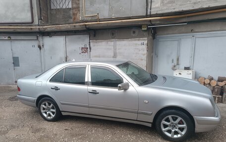 Mercedes-Benz E-Класс, 1997 год, 599 000 рублей, 19 фотография