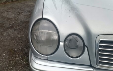 Mercedes-Benz E-Класс, 1997 год, 599 000 рублей, 21 фотография