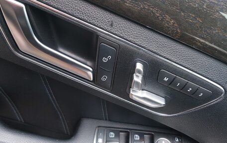 Mercedes-Benz E-Класс, 2013 год, 2 250 000 рублей, 5 фотография