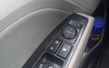 Hyundai Elantra VI рестайлинг, 2016 год, 950 000 рублей, 10 фотография