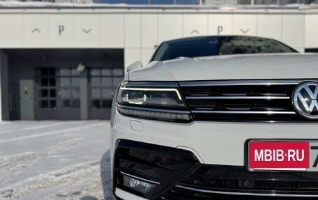 Volkswagen Tiguan II, 2019 год, 3 090 000 рублей, 4 фотография