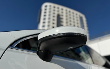 Volkswagen Tiguan II, 2019 год, 3 090 000 рублей, 14 фотография