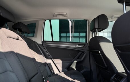 Volkswagen Tiguan II, 2019 год, 3 090 000 рублей, 25 фотография