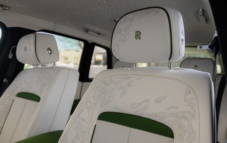 Rolls-Royce Cullinan, 2026 год, 76 500 000 рублей, 27 фотография