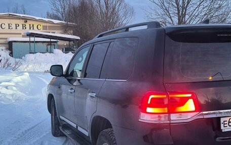 Toyota Land Cruiser 200, 2015 год, 4 650 000 рублей, 4 фотография