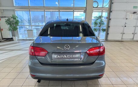 Volkswagen Jetta VI, 2013 год, 900 000 рублей, 4 фотография