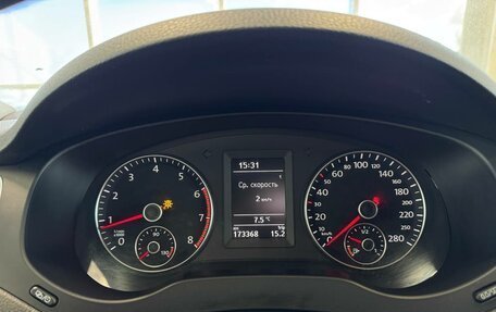 Volkswagen Jetta VI, 2013 год, 900 000 рублей, 11 фотография