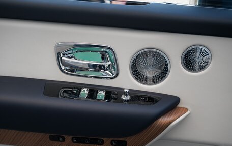 Rolls-Royce Cullinan, 2025 год, 68 000 000 рублей, 15 фотография