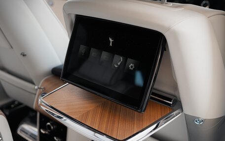 Rolls-Royce Cullinan, 2025 год, 68 000 000 рублей, 33 фотография