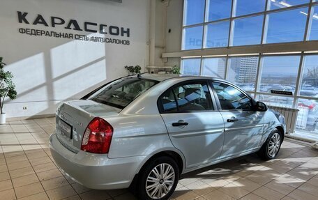 Hyundai Verna II, 2007 год, 599 000 рублей, 2 фотография