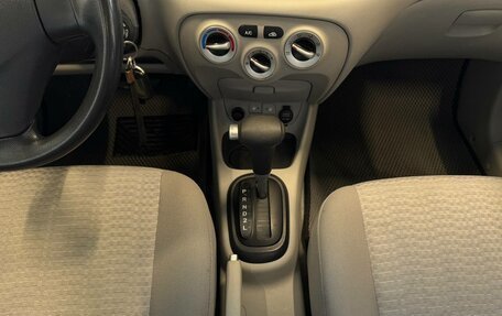 Hyundai Verna II, 2007 год, 599 000 рублей, 13 фотография