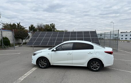 KIA Rio IV, 2017 год, 985 000 рублей, 3 фотография