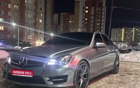 Mercedes-Benz C-Класс, 2013 год, 2 500 000 рублей, 1 фотография