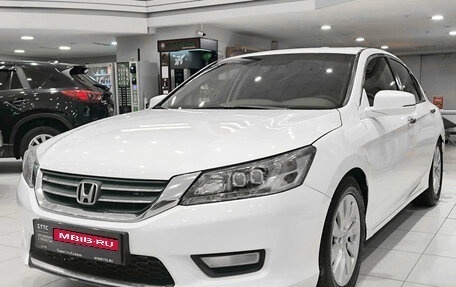 Honda Accord IX рестайлинг, 2013 год, 1 370 000 рублей, 1 фотография