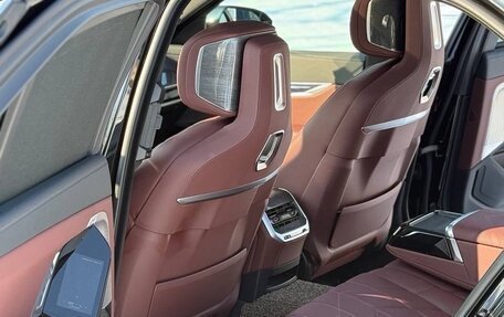 BMW 7 серия, 2024 год, 13 800 000 рублей, 22 фотография