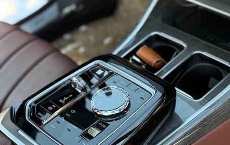 BMW 7 серия, 2024 год, 13 800 000 рублей, 26 фотография