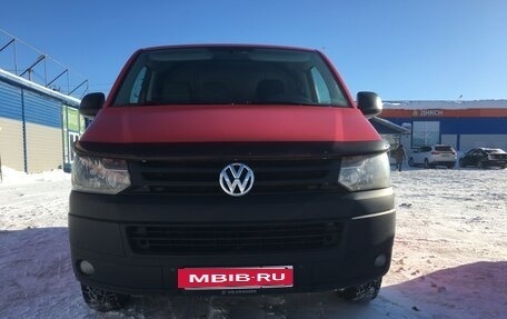Volkswagen Transporter T5 рестайлинг, 2014 год, 2 500 000 рублей, 2 фотография